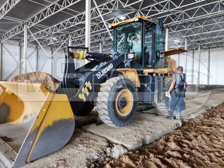 ТО экскаватора XE225DN и фронтального погрузчика LW330RU - 7